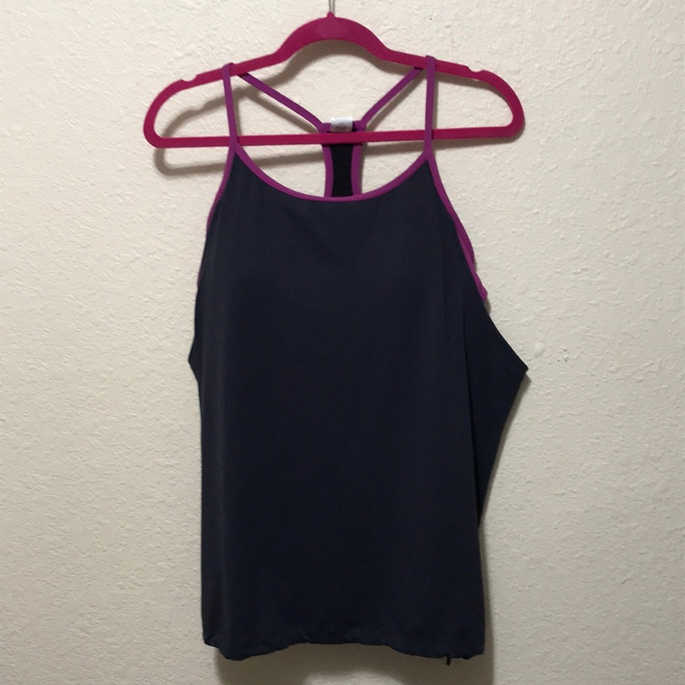 Fabletics Women's Black And Purple Exercise Top. NWT. Size XL.